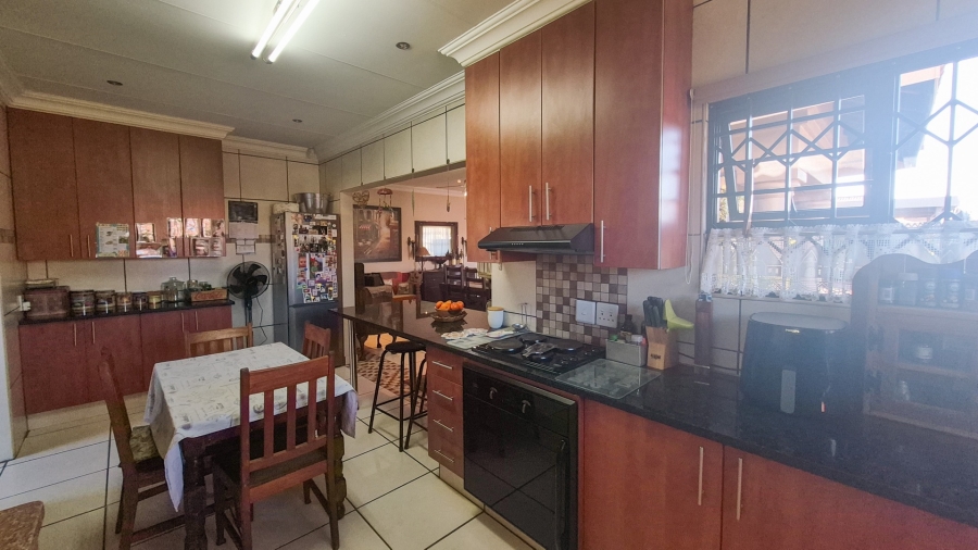 4 Bedroom Property for Sale in Baillie Park North West